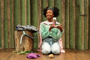 Amanda Morris in form of a girl unknown at Salt Lake Acting Company (Photo: dav.d daniels/ dav.d photography)